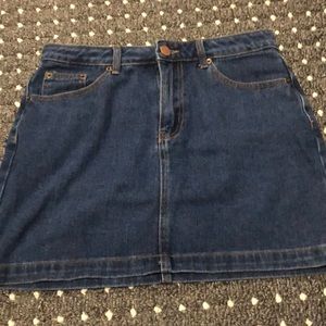 Denim skirt! High waisted!